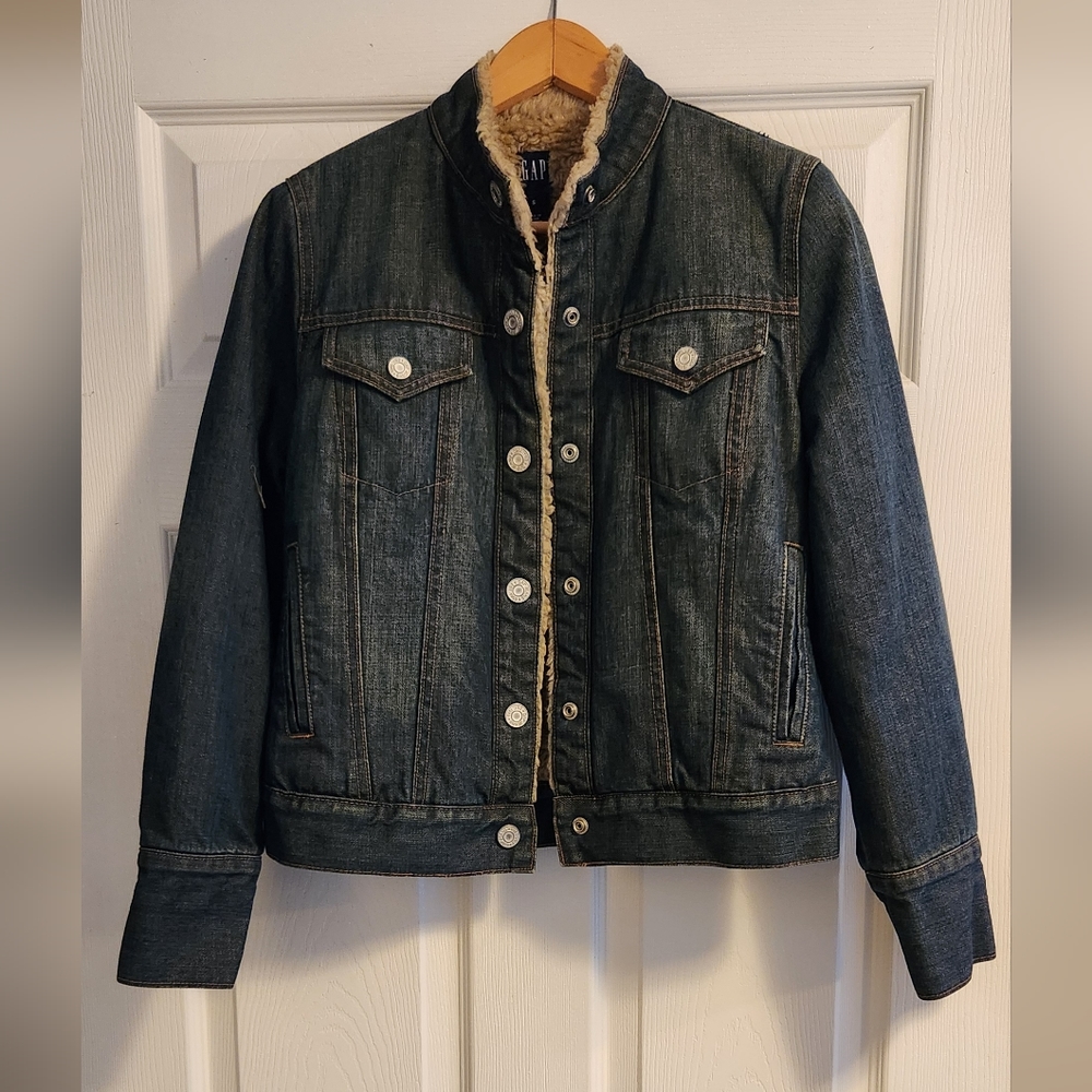 GAP Vintage Sherpa Denim Jacket size small
